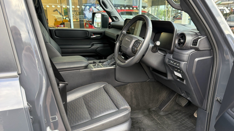 Toyota Land Cruiser 2.8 D-4D 204 Invincible 5dr Auto [7 Seat] Diesel Station Wagon